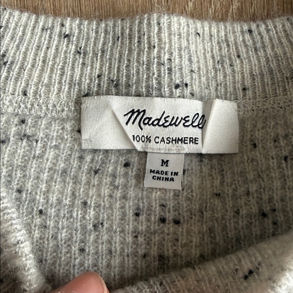 MADEWELL 100% CASHMERE CREWNECK SWEATER CREAM/LIGHT GRAY SPECKLED SIZE MEDIUM - Picture 4 of 4